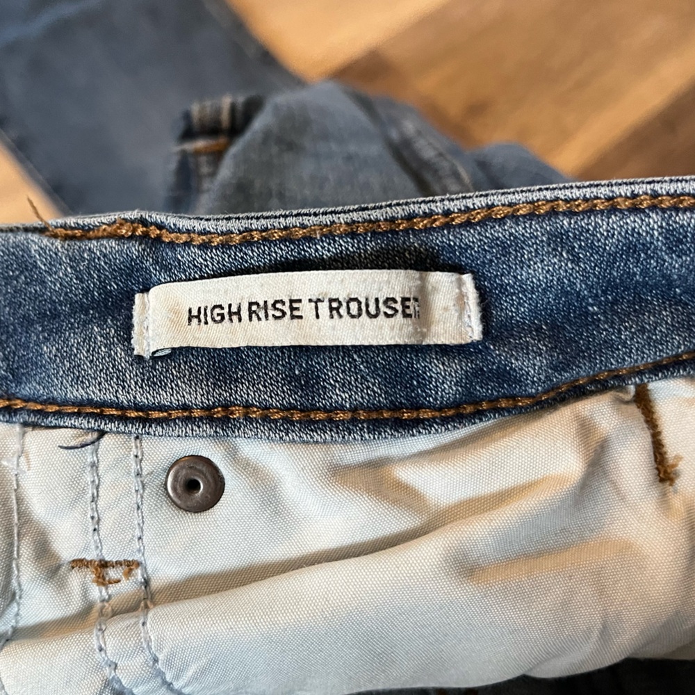 High Rise Retro Wranglers - Picture 4 of 5